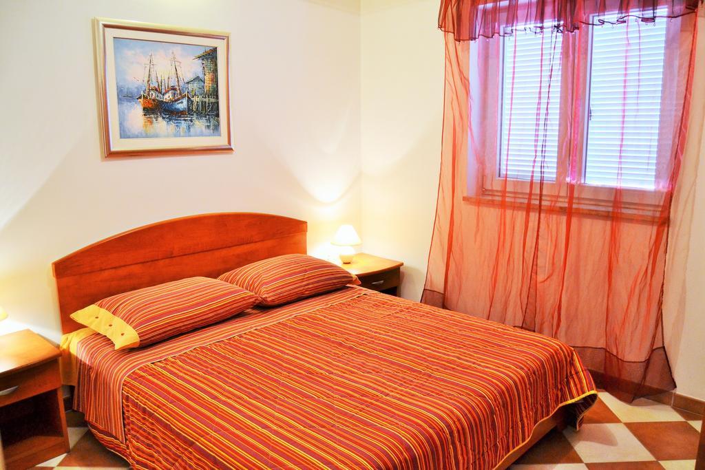 Apartments Green Village Premantura Room photo