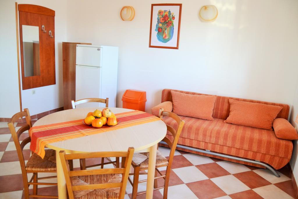 Apartments Green Village Premantura Room photo